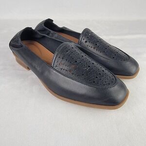 Clarks Womens Black Leather Sarafyna Sky Loafers Perforated Comfort Size 9